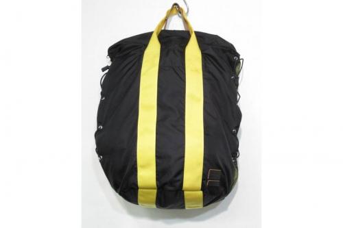 コラボ・別注アイテムのPORTER