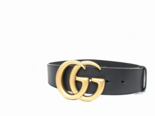 GUCCIのVALENTINO