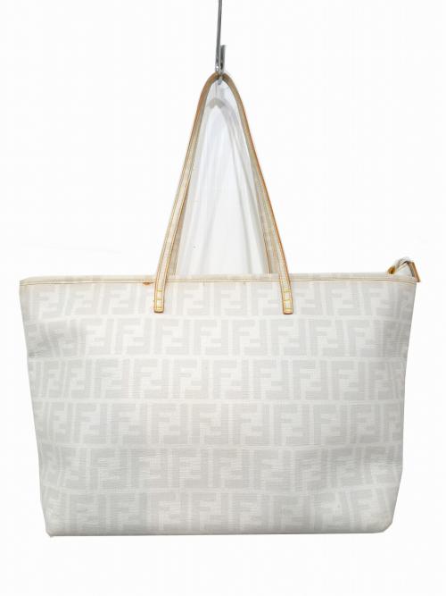 インポートブランドのFENDI()