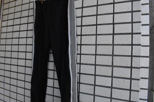 ニードルス×ビームスのトラックパンツ