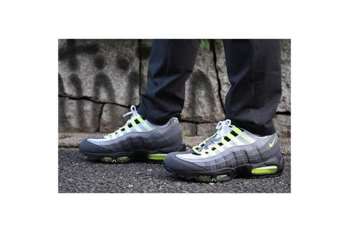 ナイキのAIR MAX