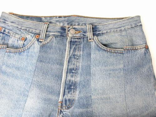 デニムパンツの再構築 LEVI'S