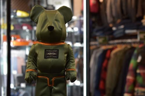 ポーター×メディコムトイのベアブリック