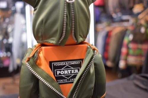 ベアブリックのメンズ