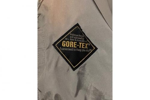 プラダスポーツのGOGE-TEX