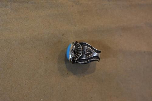 サンシャインリーブスのターコイズリング