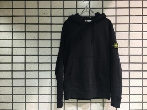 STONE ISLANDのストーンアイランド