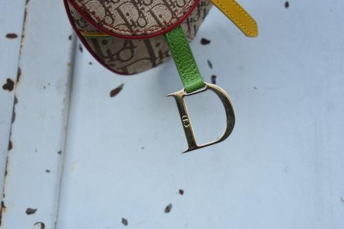 クリスチャン ディオールのサドルバッグ