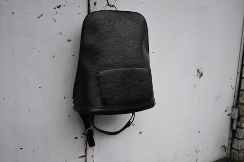 LOUIS VUITTON 　のルイ ヴィトン　