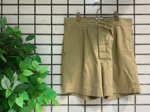 ヴィンテージアイテムのAustralia Military