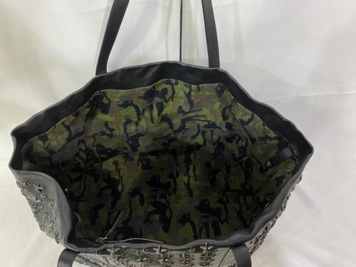 ジミーチュウのカラフルスタッズトートバック