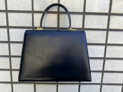 サルヴァトーレ フェラガモの高円寺