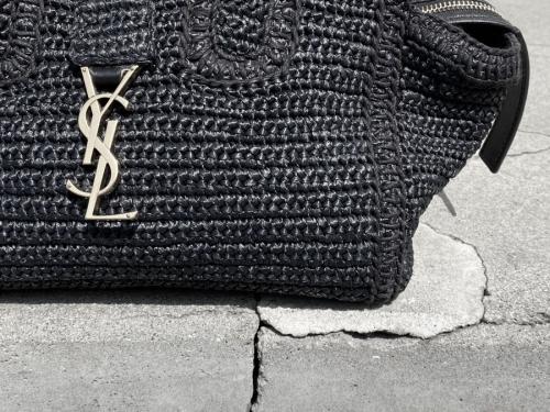 サンローランパリの高円寺