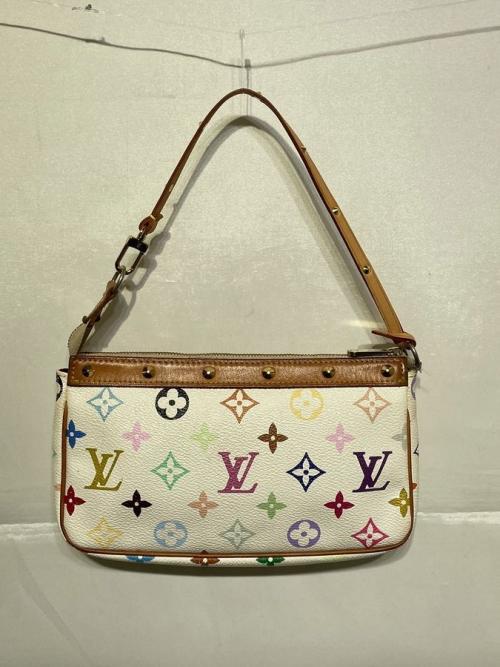 LOUIS VUITTONのルイ ヴィトン　