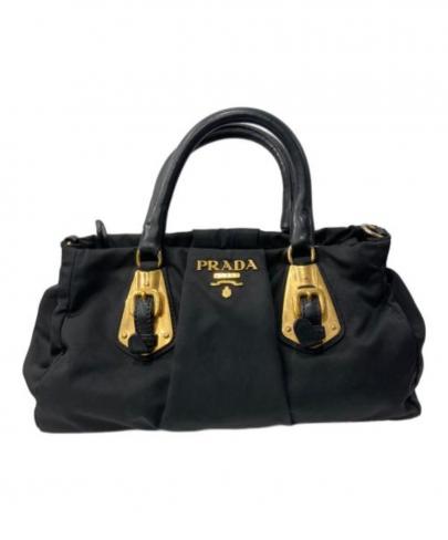 「ラグジュアリーブランドのPRADA 」