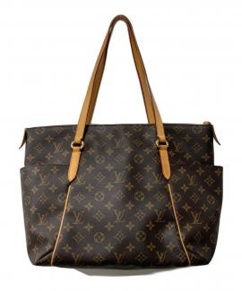 「ラグジュアリーブランドのLOUIS VUITTON 」