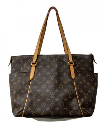 「ラグジュアリーブランドのLOUIS VUITTON 」