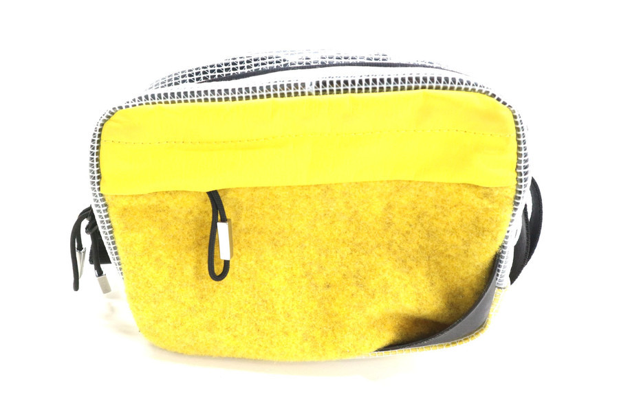 Acne Studios アクネストゥディオズ 切替ミニショルダーバッグが入荷