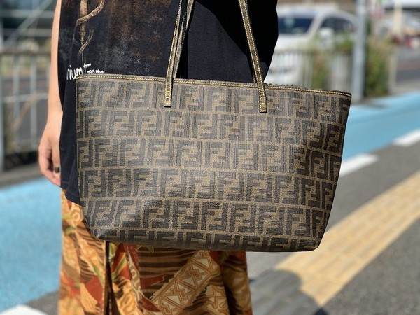 FENDI ズッカ柄トートバッグバッグ