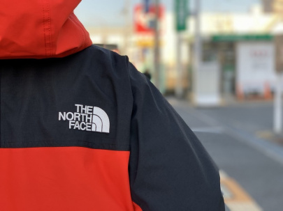 「アウトドアブランドのTHE NORTH FACE 」