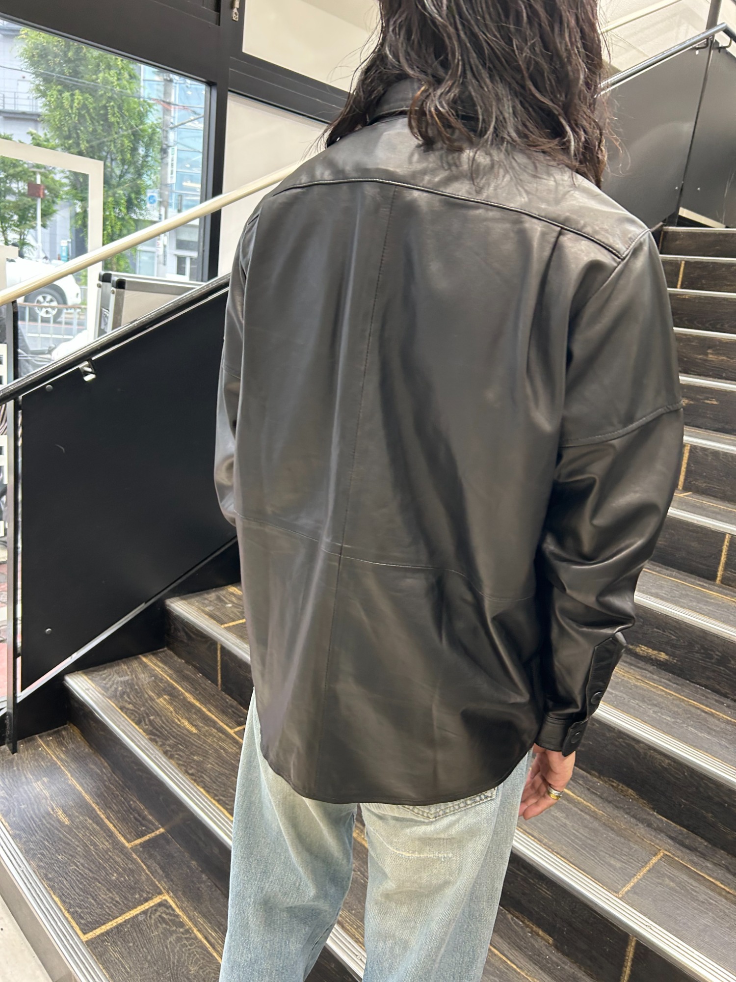THE CRIMIE /ザ クライミー】より ラムレザーのシャツジャケットが入荷