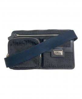 「ラグジュアリーブランドのdior 」