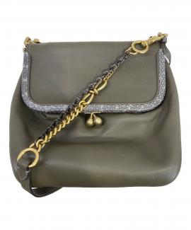 「ラグジュアリーブランドのcoach 」