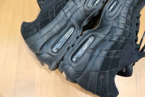 スニーカーのNIKE