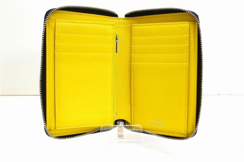 セリーヌの財布