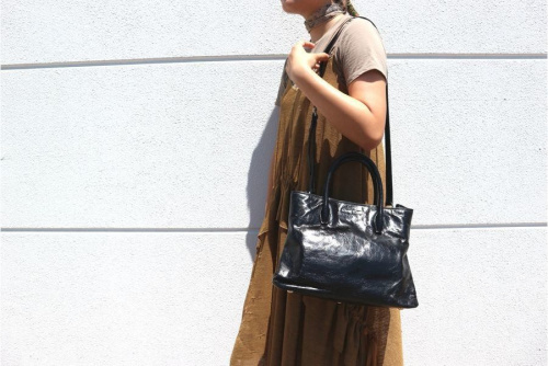 ミュウミュウの2WAYハンドバッグ