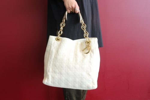 Christian Diorのクリスチャン ディオール