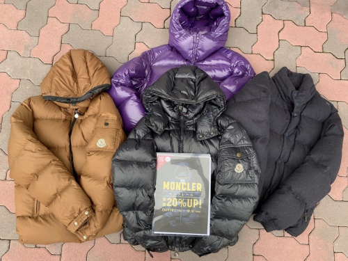 インポートブランドのMONCLER