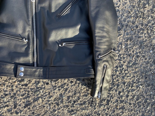 ルイスレザーの関西