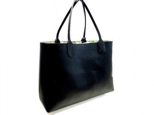 GGブルームスのGG柄