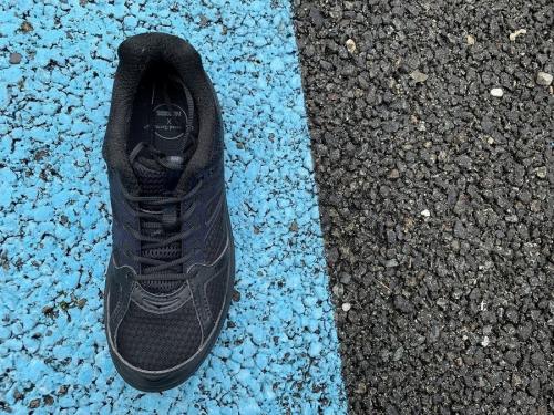 ホカ オネオネのEngineered Garments