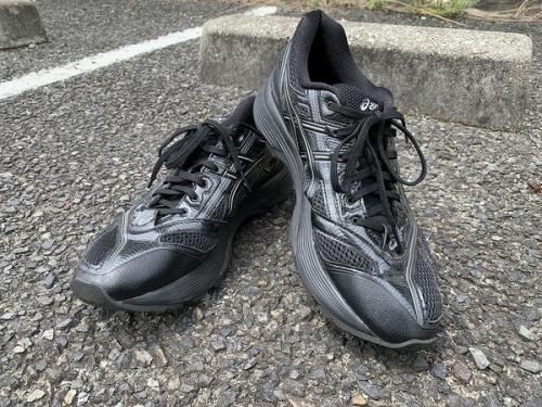 キココスタディノフ×アシックスのAFFIX×ASICS