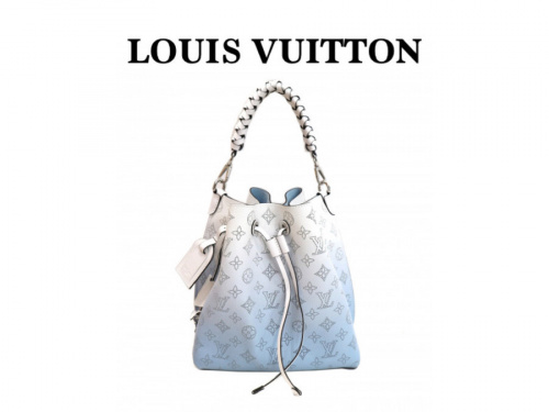 ラグジュアリーブランドのLOUIS　VUITTON