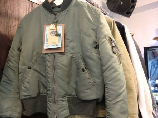 90's vintage フライトJKT ピンナップガール G-1 A-2 アヴィレックス AVIREX A-2 フライトジャケット ヴィンテージ 本