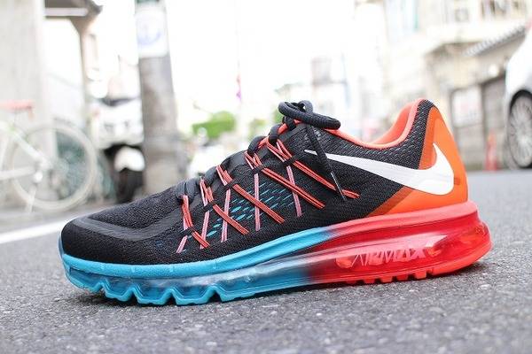 NIKE AIR MAX2015 限定モデル