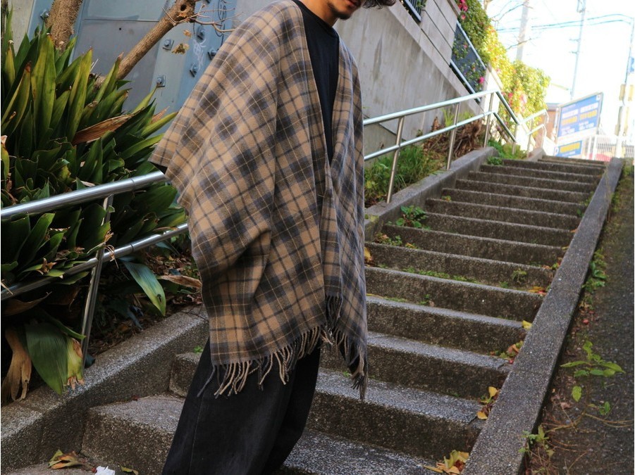 ESSAY」超ビックストール入荷！！【新宿、渋谷、下北沢の古着買取トレ  