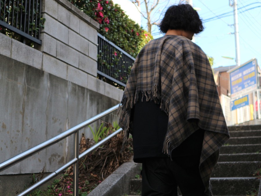 ESSAY」超ビックストール入荷！！【新宿、渋谷、下北沢の古着買取トレ  