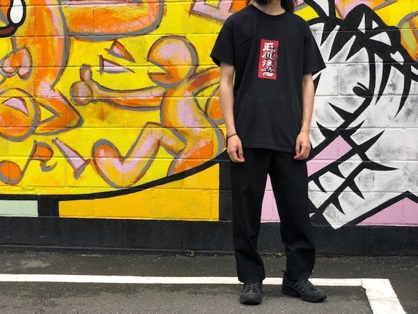 ブラックアイパッチ　tシャツ