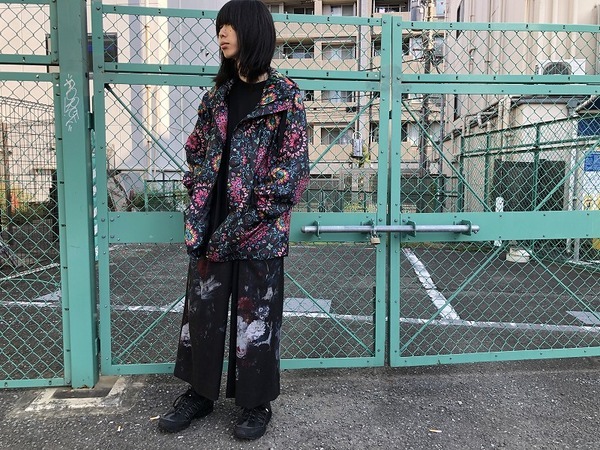 ナイキラボ×リカルド・ティッシ ウィメンズジャケット 827069-010 NIKE×RICCARDO TISCI /ナイキ×リカルド・ティッシ よりナイロン
