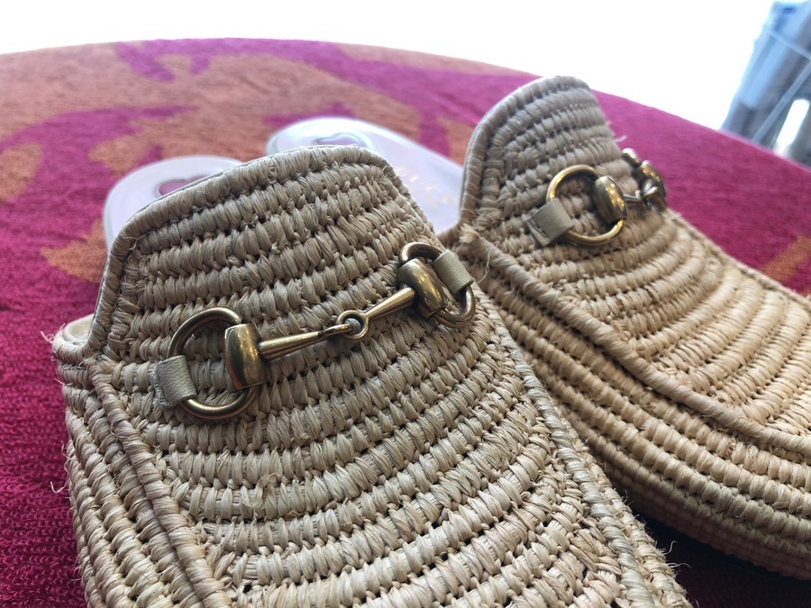 GUCCI ラフィア ベージュ ミュール GUCCI ラフィア ベージュ ミュール GUCCI ラフィア ベージュ