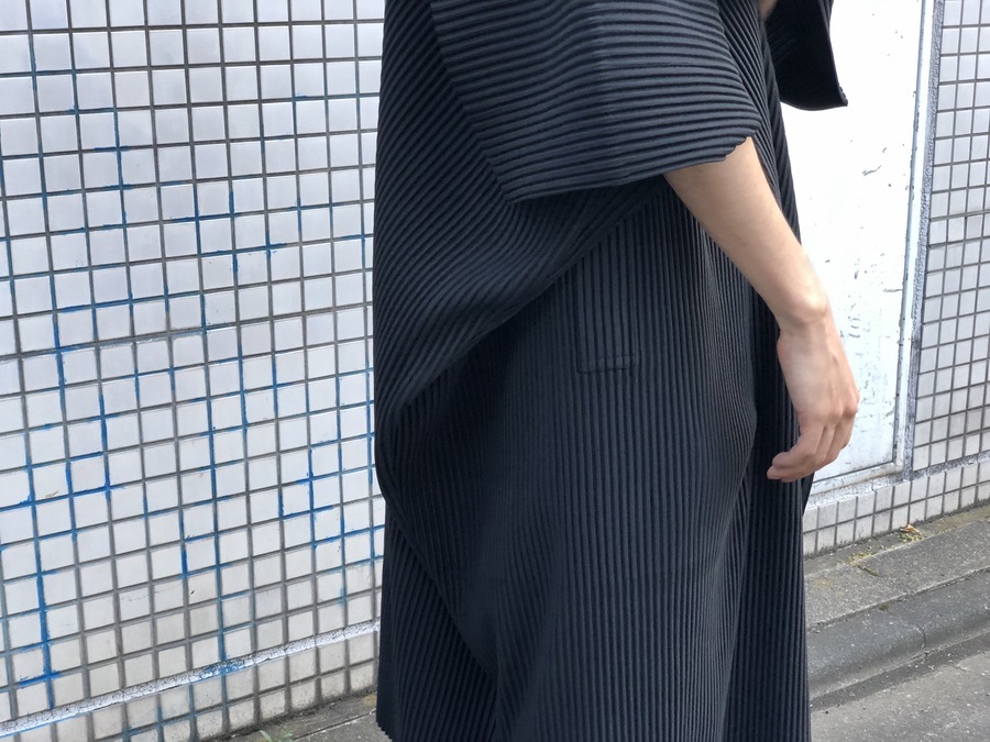 Ｐｒｅｍｉｕｍ Ｌｉｎｅ トレンド【pleats please issey miyake】羽織