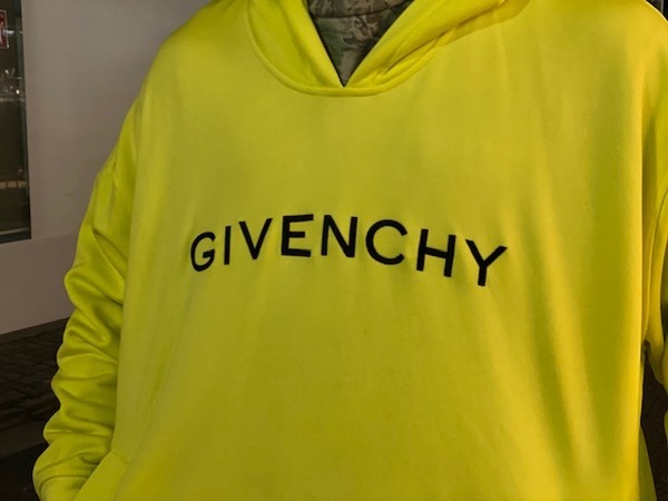 GIVENCHY/ジバンシー】アイコニックなパーカー入荷致しました