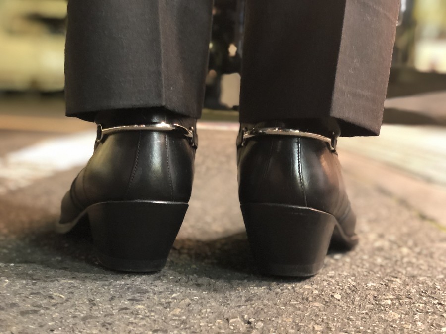 CELINE/セリーヌ】より今でも変わらないかっこいいブーツが入荷致し 