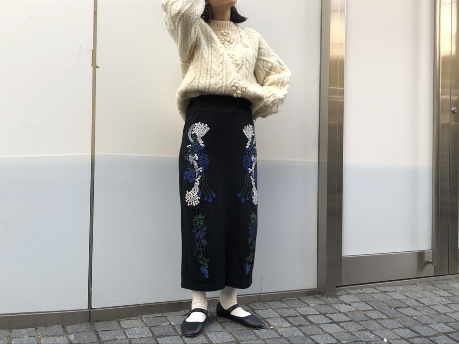 mame kurogouchi ロング タイト スカート 刺繍 黒 | iins.org
