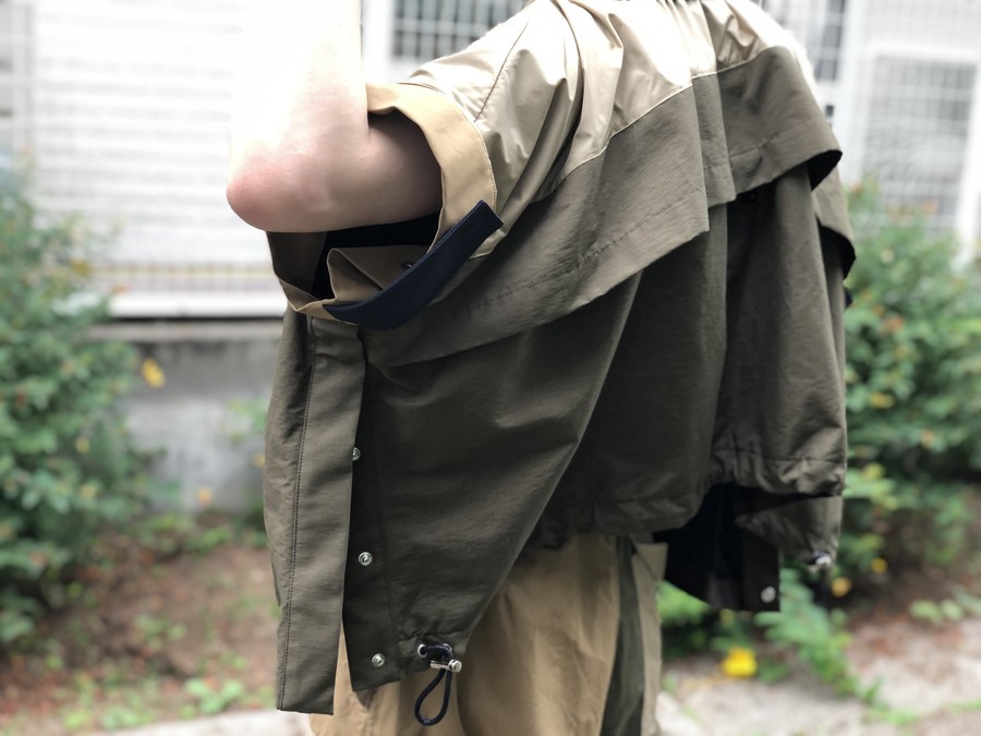 【sacai】コンビネーション ボリュームスリーブジャケット Sacai ポインテッドカラー ジャケット | ブルー | FARFETCH JP
