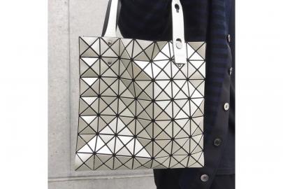 「ラグジュアリーブランドのBAOBAO ISSEYMIYAKE 」